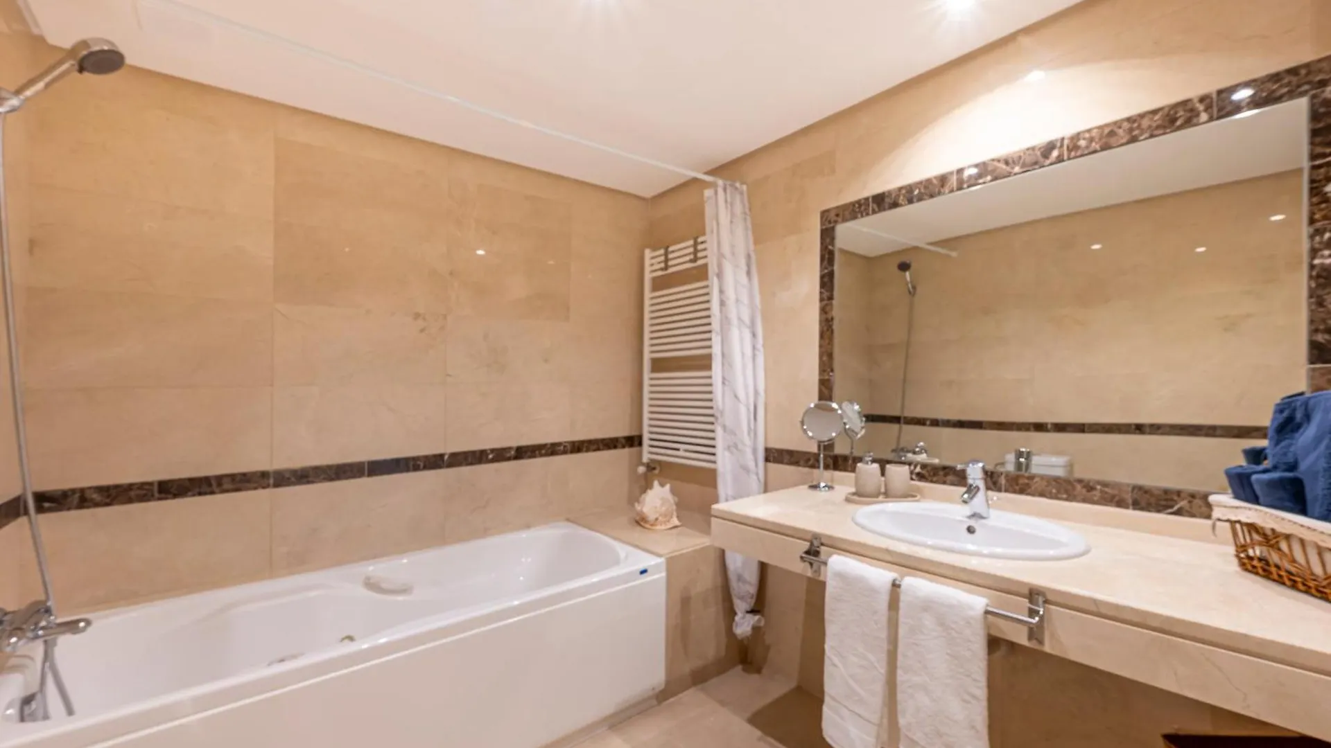 Nueva Andalucia Penthouse Apartment Marbella Spain