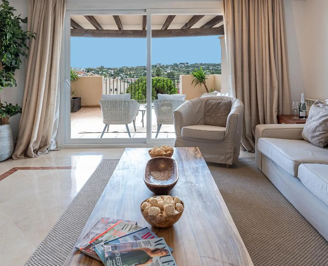 Nueva Andalucia Penthouse Apartment Marbella