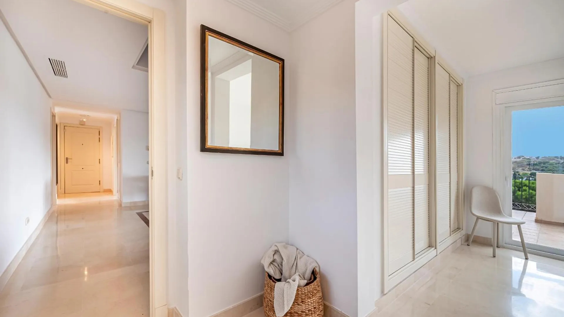 Nueva Andalucia Penthouse Apartment Marbella
