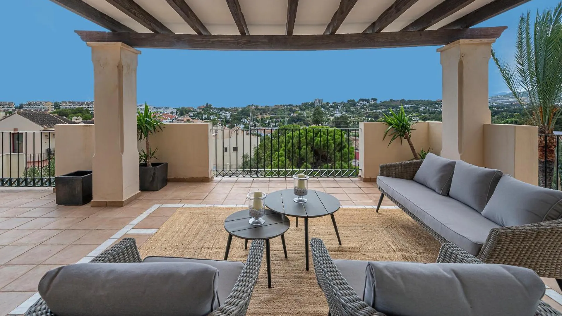 Nueva Andalucia Penthouse Apartment Marbella Spain